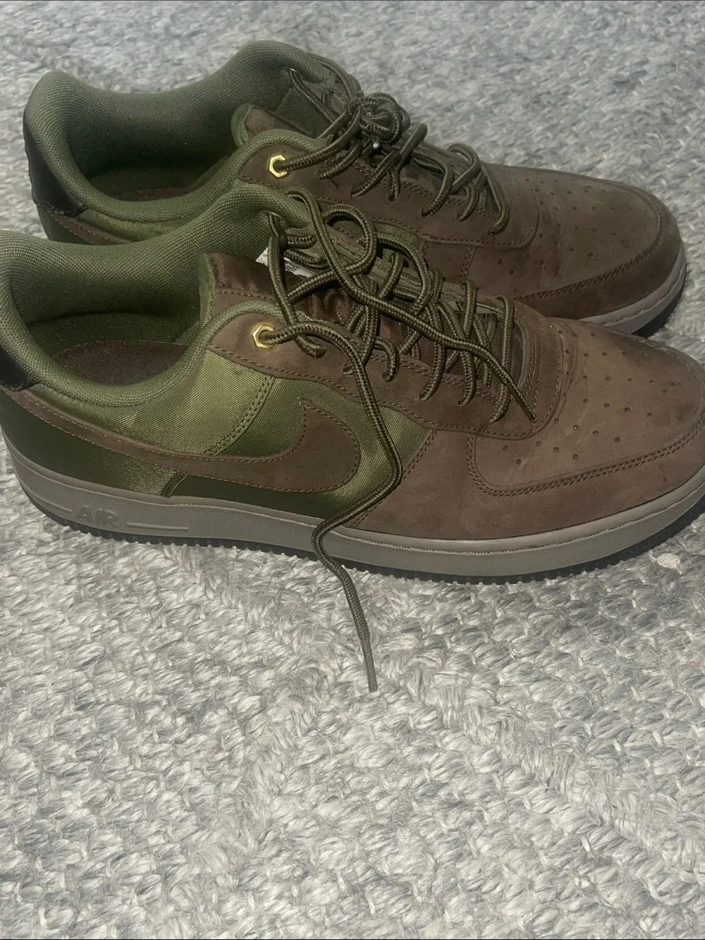 Nike Men’s Low-Top Sneakers - Dark Olive & Brown